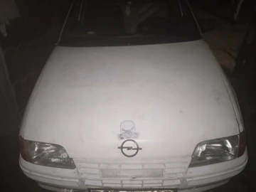 Авто Opel Kadett 1986 № 8119727