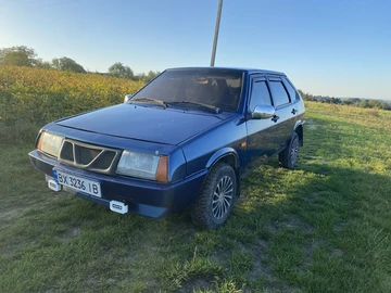 Авто ВАЗ 2109 1989 № 8119879