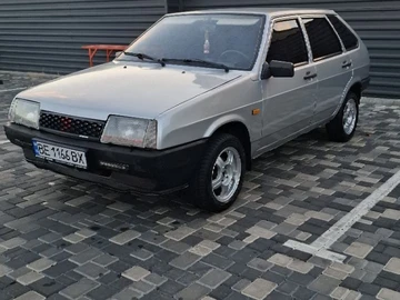 Авто ВАЗ 2109 2004 № 8119897