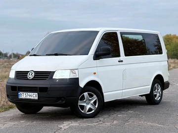 Авто Volkswagen Transporter 2006 № 8120003