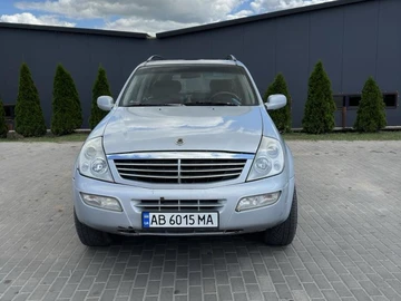 Авто SsangYong Rexton 2005 № 8120016