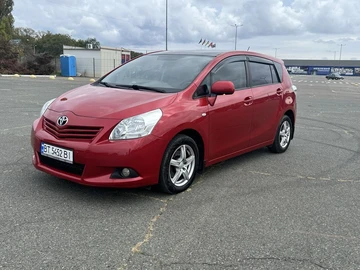 Авто Toyota Verso 2011 № 8120033