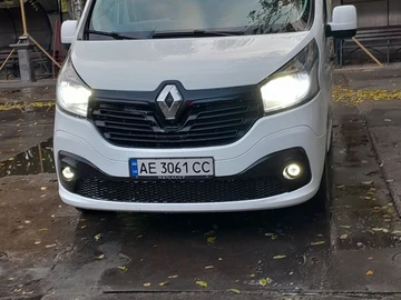 Авто Renault Trafic 2015 № 8120046