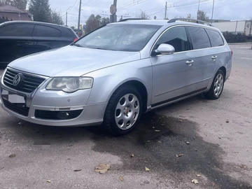 Авто Volkswagen Passat Variant 2008 № 8120375