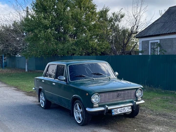 Авто ВАЗ 2101 1972 № 8120426