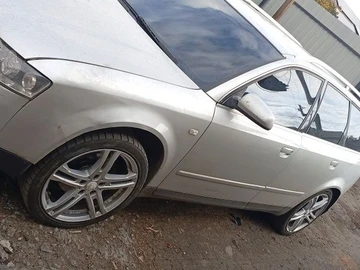 Авто Audi A4 2001 № 8121090