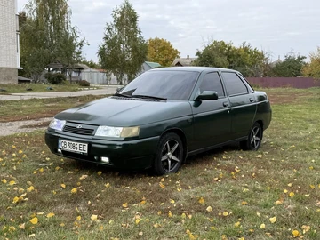 Авто ВАЗ 2110 2004 № 8121115