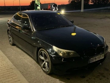 Авто BMW 5 Серия 2005 № 8121131
