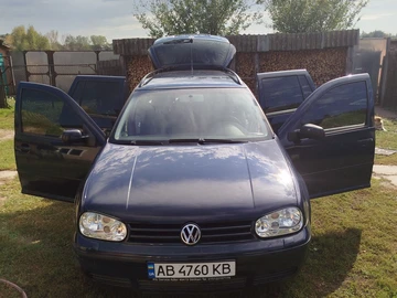 Авто Volkswagen Golf 2003 № 8121135
