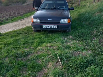 Авто Ford Escort 1988 № 8121247