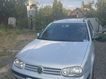 Авто Volkswagen Golf 2000 № 8121290