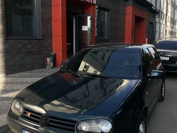 Авто Volkswagen Golf 1999 № 8121401
