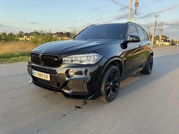 Авто BMW X5 2017 № 8121710