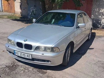 Авто BMW 5 Серия 2002 № 8121711