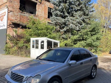 Авто Mercedes 220 2003 № 8121725