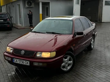 Авто Volkswagen Passat Sedan 1994 № 8121917