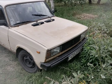 Авто ВАЗ 2105 1988 № 8121920