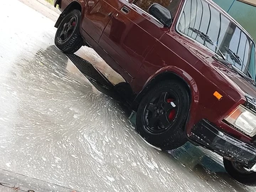 Авто ВАЗ 2107 1986 № 8121925