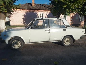 Авто ВАЗ 2107 1997 № 8121938