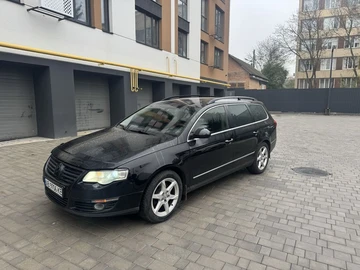 Авто Volkswagen Passat Variant 2007 № 8122024