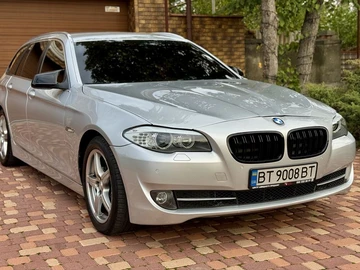 Авто BMW 5 Серия 2012 № 8122030