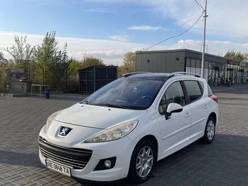 Авто Peugeot 207 2010 № 8122066