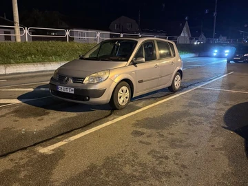 Авто Renault Scenic Ii 2005 № 8122075