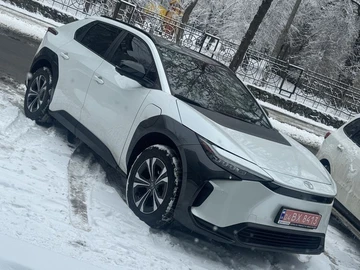 Авто Toyota Bb 2023 № 8122305