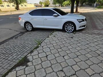 Авто Skoda Superb 2015 № 8122343