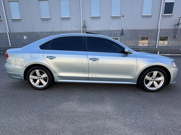 Авто Volkswagen Passat Sedan 2012 № 8122375