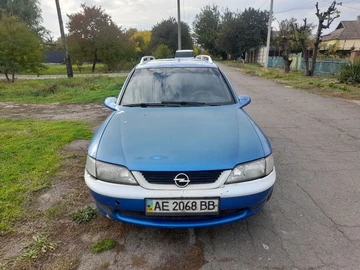 Авто Opel Vectra 1989 № 8122626