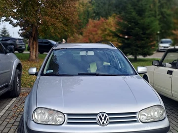 Авто Volkswagen Golf 2004 № 8122718