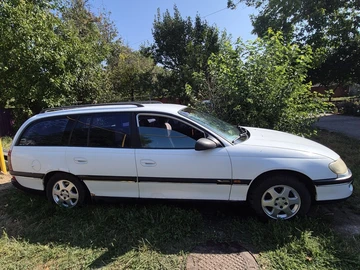 Авто Opel Omega 1994 № 8123172