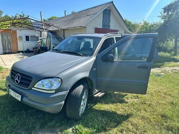 Авто Mercedes Ml Серия 2001 № 8123183