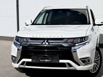 Авто Mitsubishi Outlander 2020 № 8123325