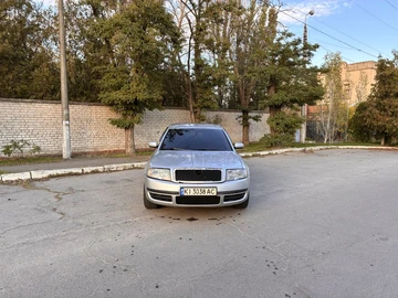 Авто Skoda Superb 2004 № 8123357