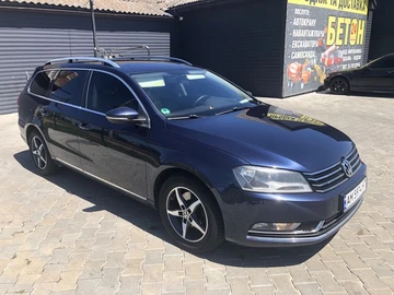 Авто Volkswagen Passat Variant 2011 № 8123372