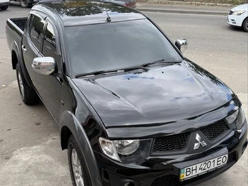 Авто Mitsubishi L 200 2013 № 8123651