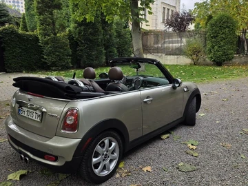 Авто MINI Cabrio 2009 № 8123900