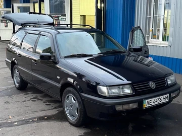 Авто Volkswagen Passat Variant 1996 № 8123976