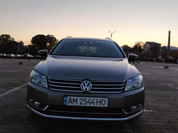 Авто Volkswagen Passat Variant 2011 № 8124019