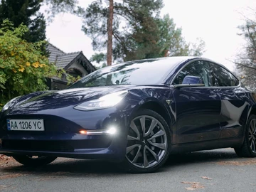 Авто Tesla Model 3 2020 № 8124036