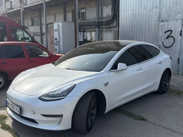 Авто Tesla Model 3 2019 № 8124322