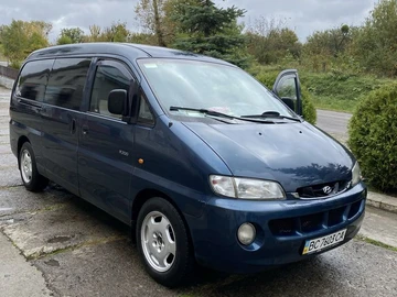 Авто Hyundai H200 1998 № 8124465
