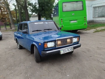 Авто ВАЗ 2107 2004 № 8124492
