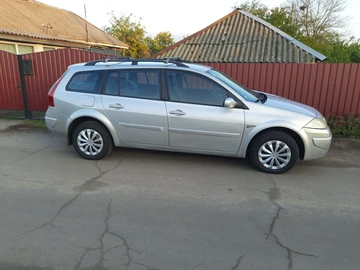 Авто Renault 4 2008 № 8124591
