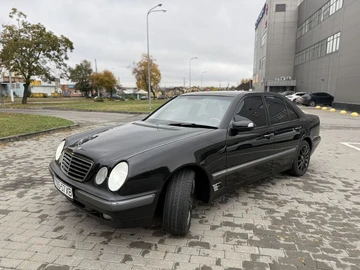 Авто Mercedes E Серия 2000 № 8124603