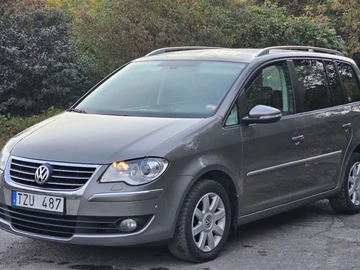 Авто Volkswagen Touran 2009 № 8125000
