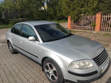 Авто Volkswagen Passat Sedan 2001 № 8125180