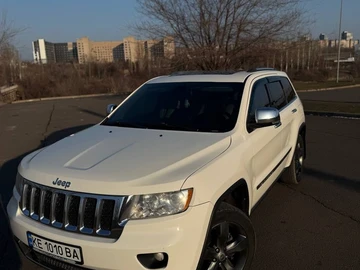 Авто Jeep Grand Cherokee 2011 № 8125192